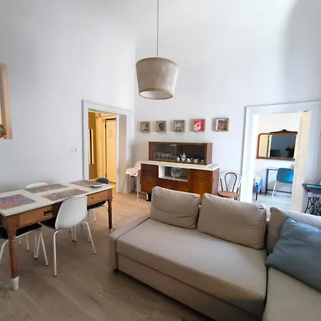 Bibihome In Centro Storico Apartamento *