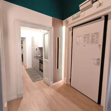 Bibihome In Centro Storico Apartment *
